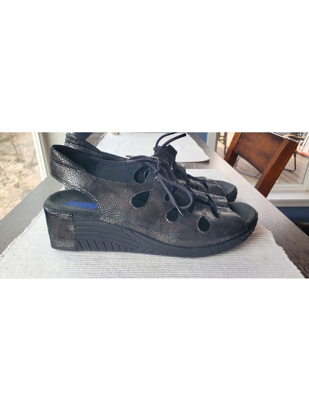 Wolky Black Metallic Pebbled Leather Lace Up Wedge Sandals Womens 41